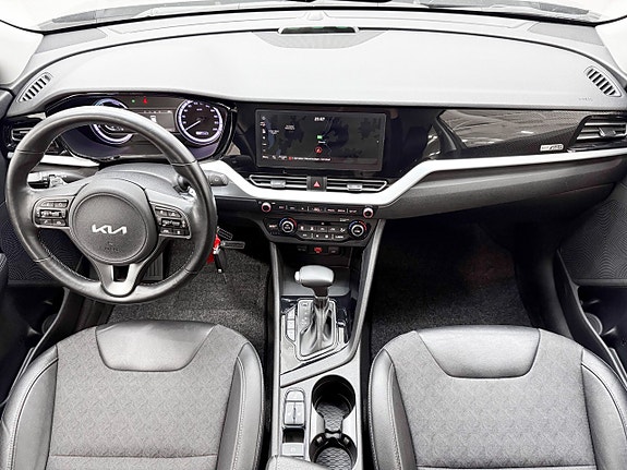 Kia Niro 9 of 28