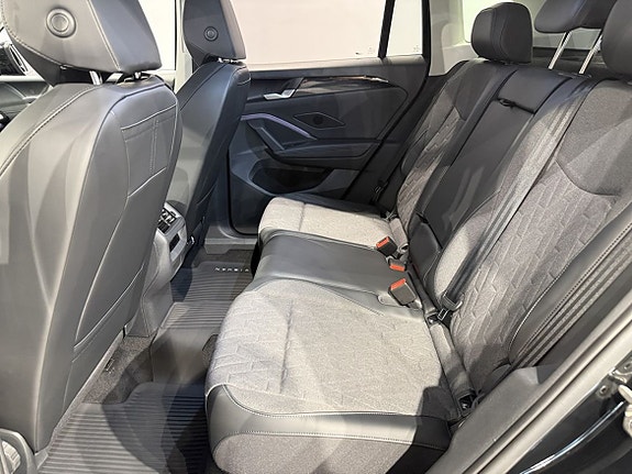Volkswagen Tiguan 19 of 23