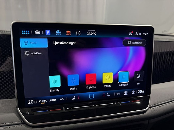 Volkswagen Tiguan 13 of 23