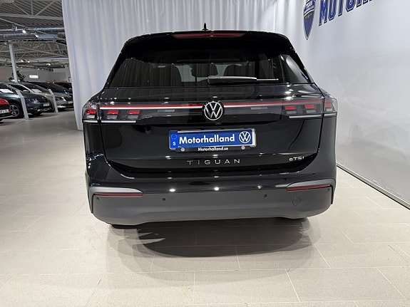Volkswagen Tiguan 20 of 23