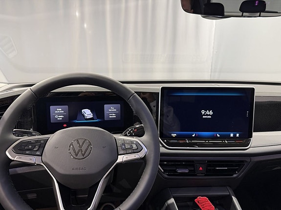 Volkswagen Tiguan 7 of 23