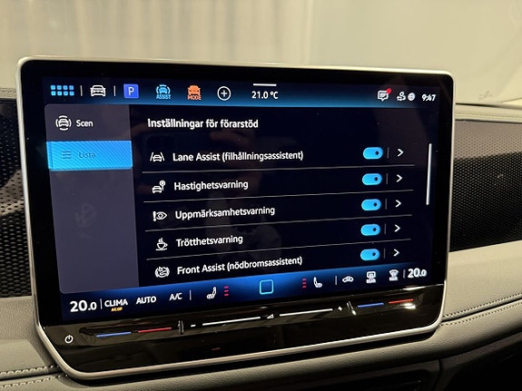 Volkswagen Tiguan 14 of 23