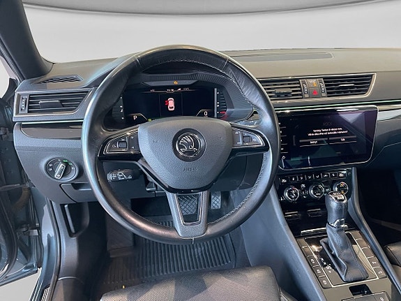 Skoda Superb 9 of 9