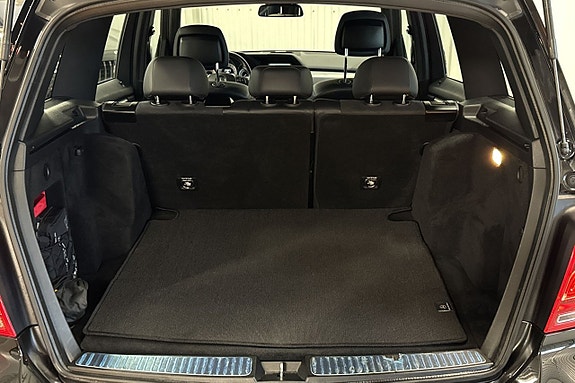 Mercedes-Benz GLK220 16 of 17