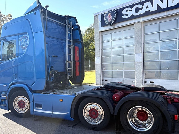 Scania R 560 A6x2/4NB Dragbil Pusher 3 of 11