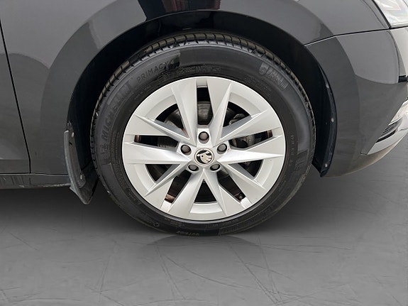 Skoda Octavia 10 of 30