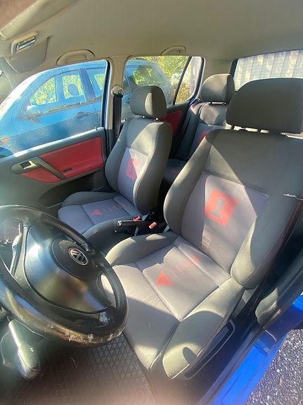 Volkswagen Polo 10 of 16