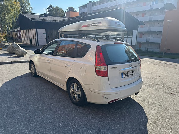 Hyundai i30 4 of 9