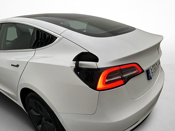 Tesla Model 3 29 of 30