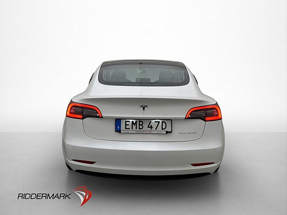 Tesla Model 3 8 of 30