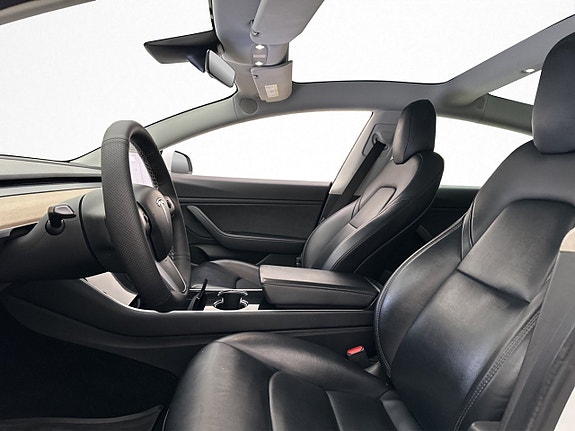 Tesla Model 3 12 of 30