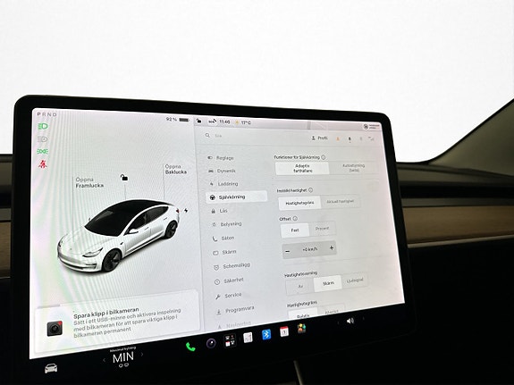 Tesla Model 3 24 of 30