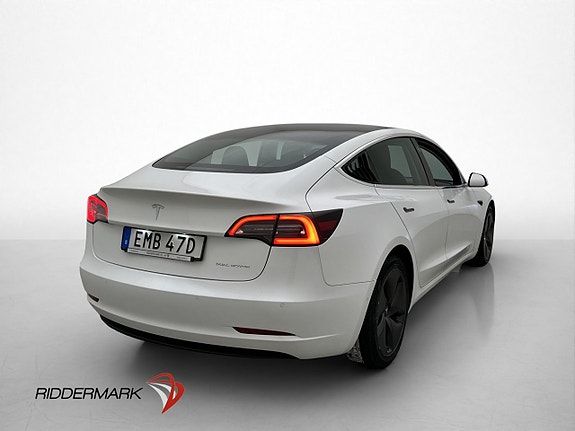 Tesla Model 3 9 of 30