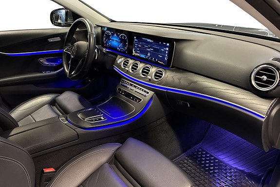 Mercedes-Benz E220 10 of 22