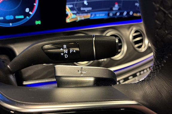 Mercedes-Benz E220 20 of 22
