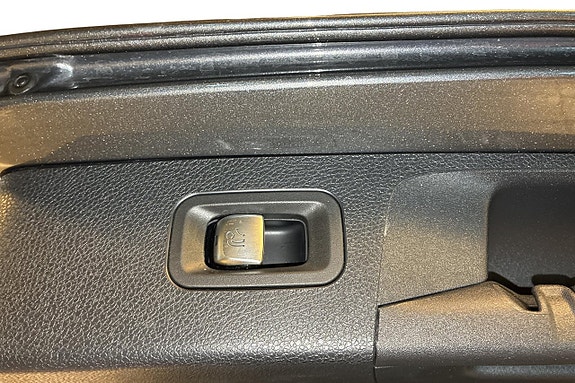 Mercedes-Benz E220 21 of 22