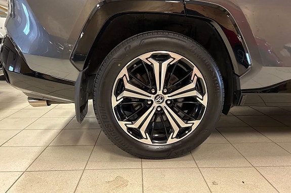 Toyota RAV4 17 of 21