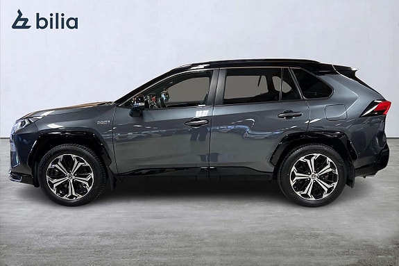 Toyota RAV4 3 of 21