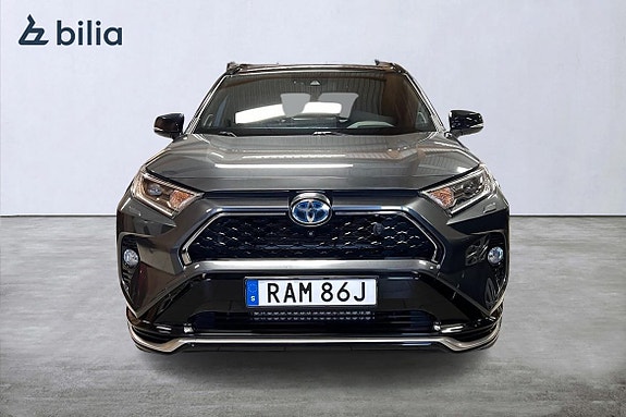 Toyota RAV4 6 of 21