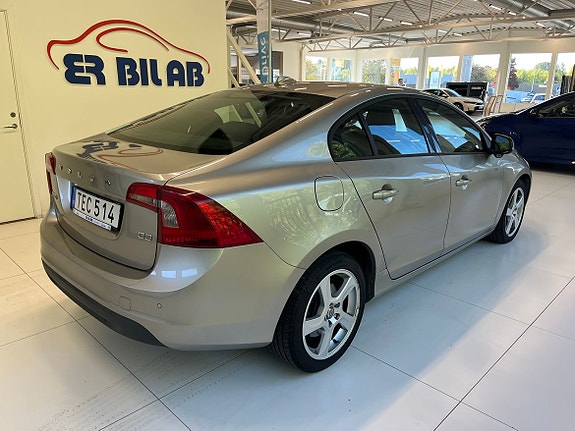 Volvo S60 4 of 7