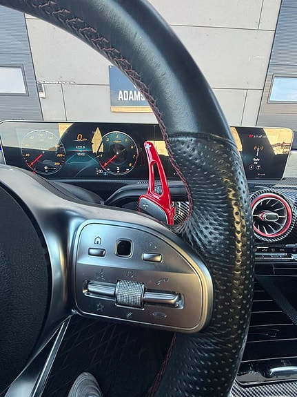 Mercedes-Benz CLA200 14 of 25
