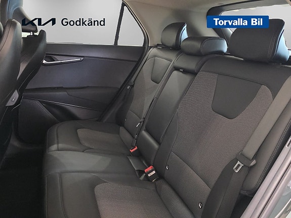 Kia Niro 10 of 15