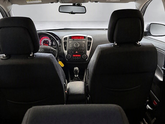 Kia Ceed 7 of 10