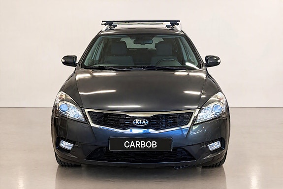 Kia Ceed 2 of 10