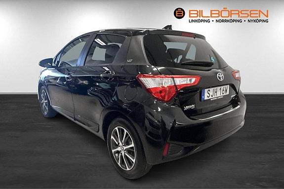 Toyota Yaris 6 of 16