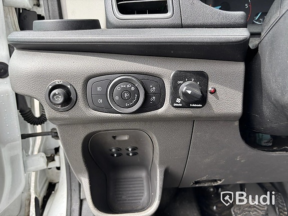 Ford Transit 8 of 22