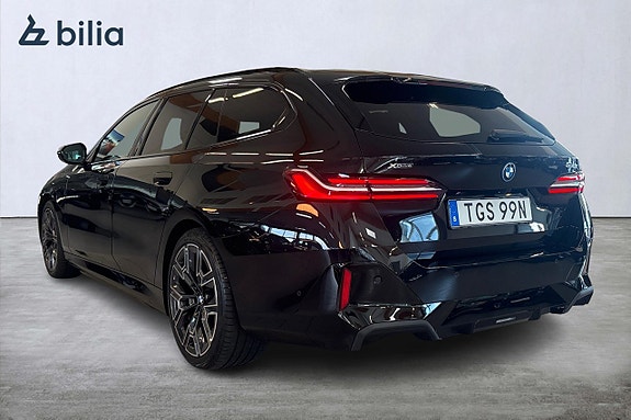 BMW 530e 2 of 19