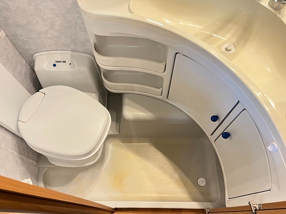 Adria CLASSICA 663 UK (ALDE+Micro+Markis) 18 of 22
