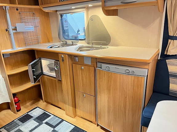 Adria CLASSICA 663 UK (ALDE+Micro+Markis) 12 of 22
