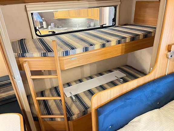 Adria CLASSICA 663 UK (ALDE+Micro+Markis) 17 of 22