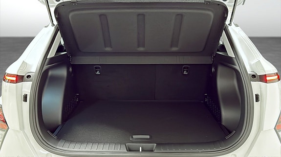 Hyundai Kona 10 of 12