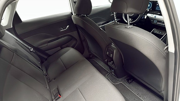 Hyundai Kona 5 of 12