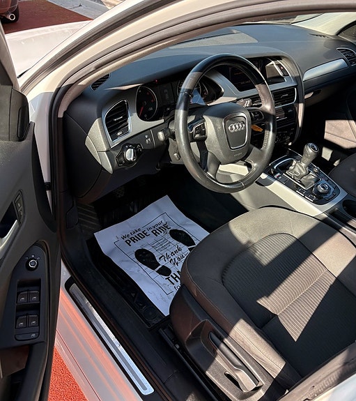 Audi A4 5 of 9