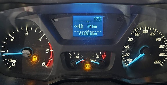 Ford Transit 9 of 18