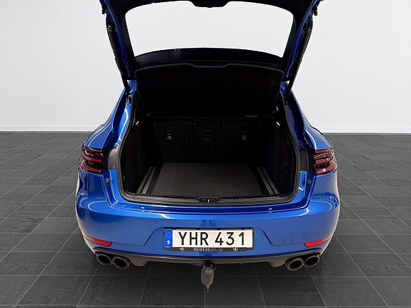 Porsche Macan GTS 7 of 19
