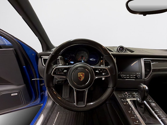 Porsche Macan GTS 15 of 19