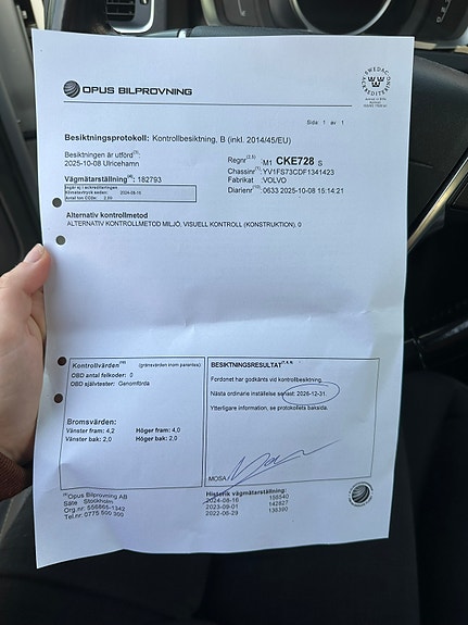 Volvo S60 10 of 12