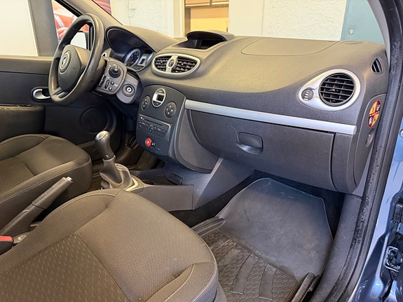 Renault Clio 5 of 12