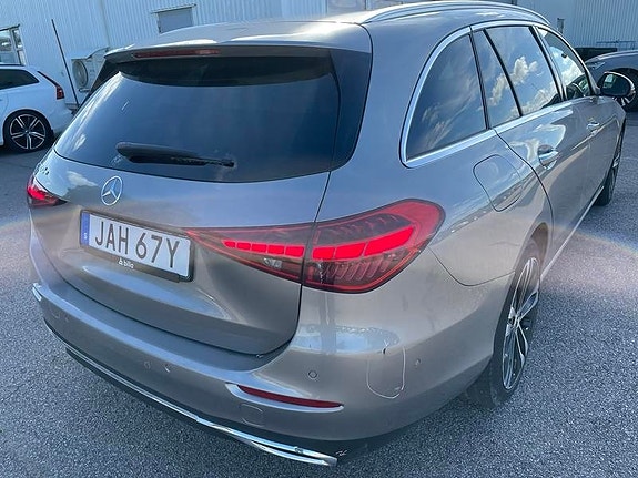 Mercedes-Benz C300 e 3 of 5