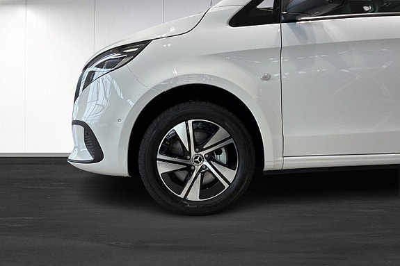 Mercedes-Benz Vito 119 12 of 18