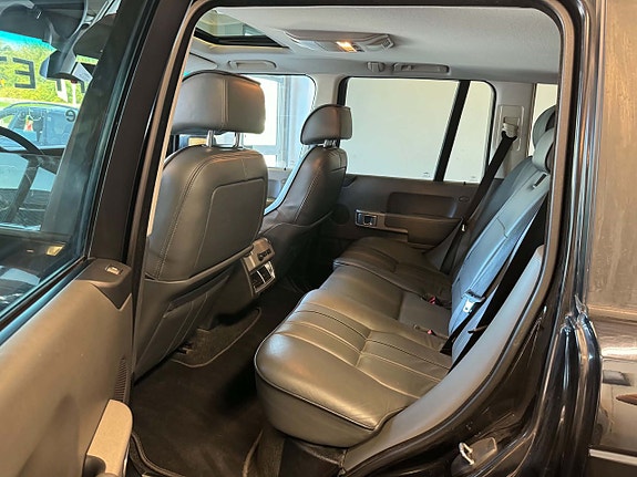 Land Rover Range Rover 9 of 24