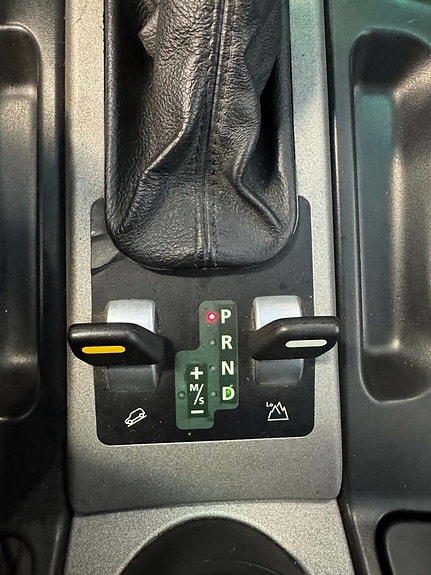 Land Rover Range Rover 18 of 24