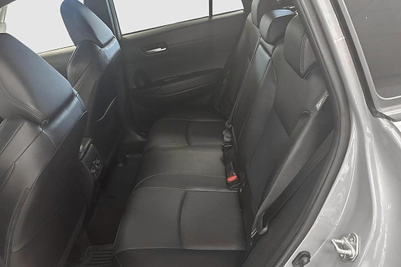 Toyota Corolla Cross 9 of 12