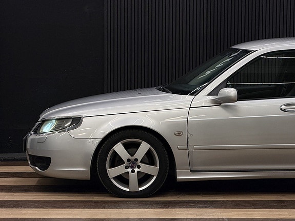 Saab 9-5 7 of 26