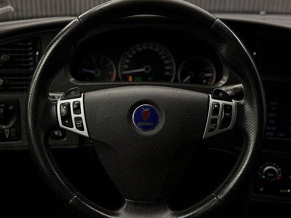 Saab 9-5 20 of 26