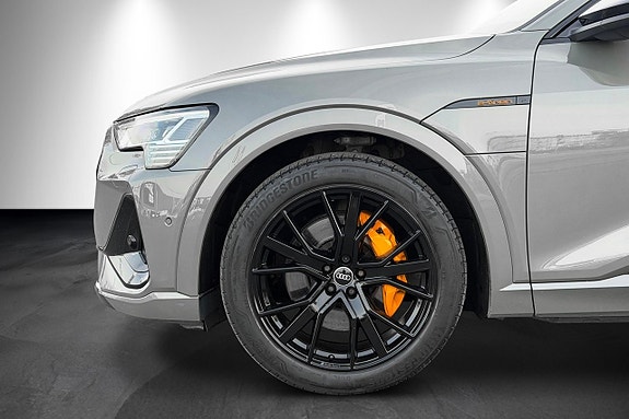 Audi e-tron Sportback 11 of 20